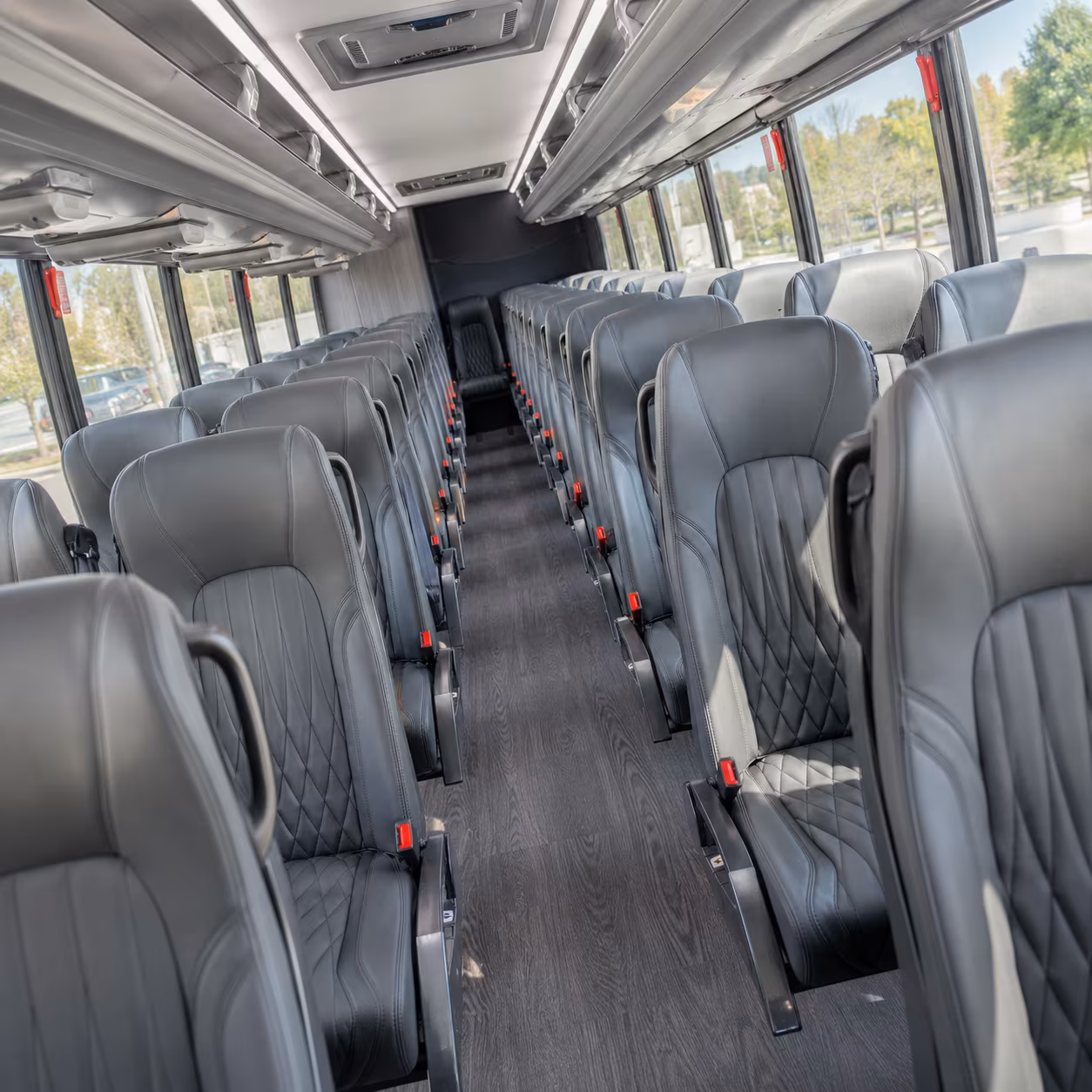 find the perfect transportation for your next airport transfer 1