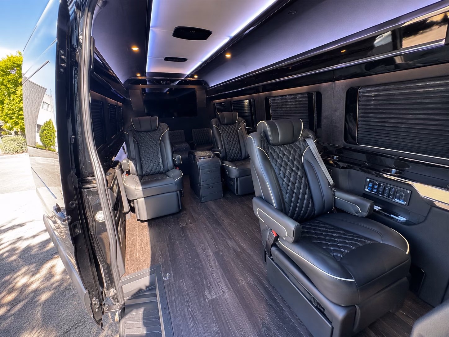find the perfect transportation for your next private event 3