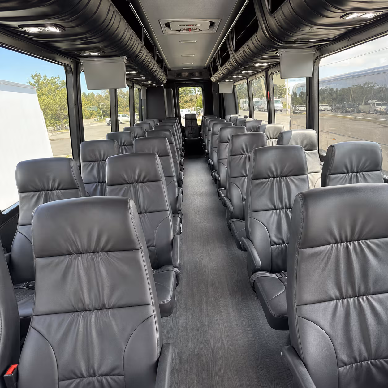 minibus rentals for smaller rio rancho prom groups