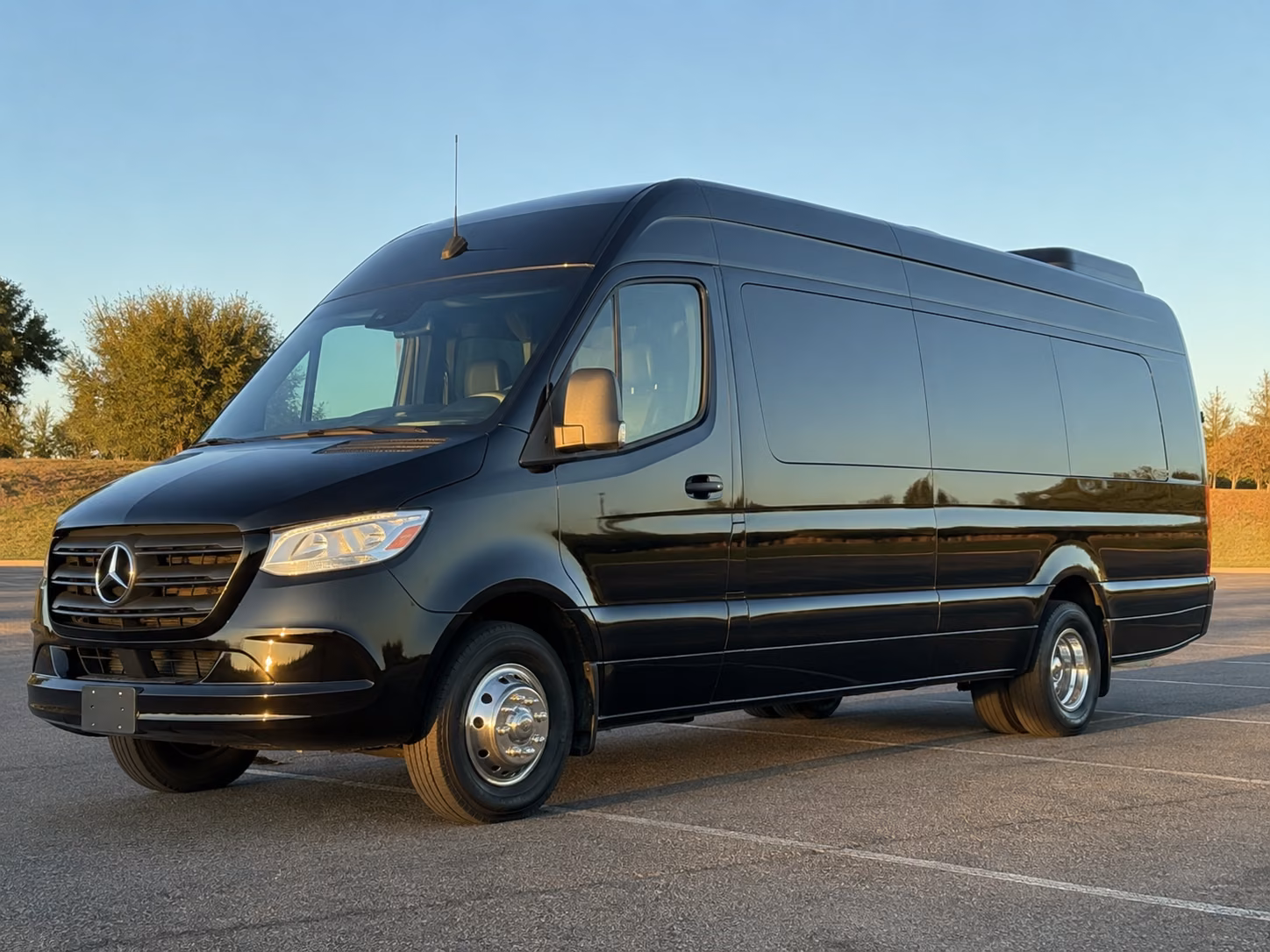 sprinter van and minibus rentals for small group airport transfers